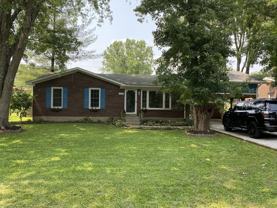 1015 W Moody Ln - Photo 1 of 1