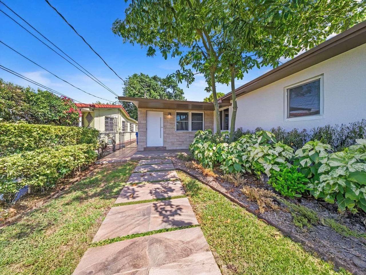 3147 Sw 24th St #3149 - Photo 4 of 46
