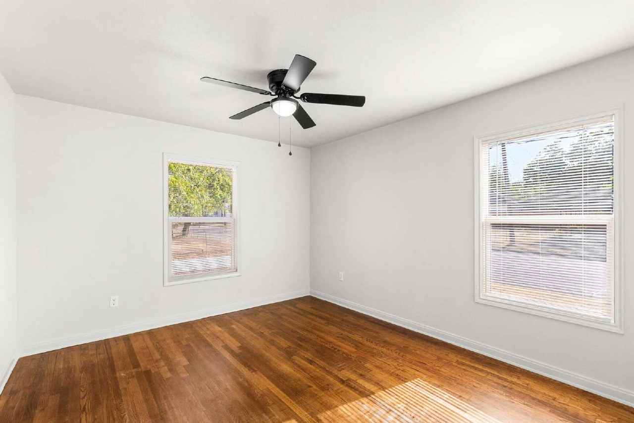 2636 Alexander Ave - Photo 4 of 11