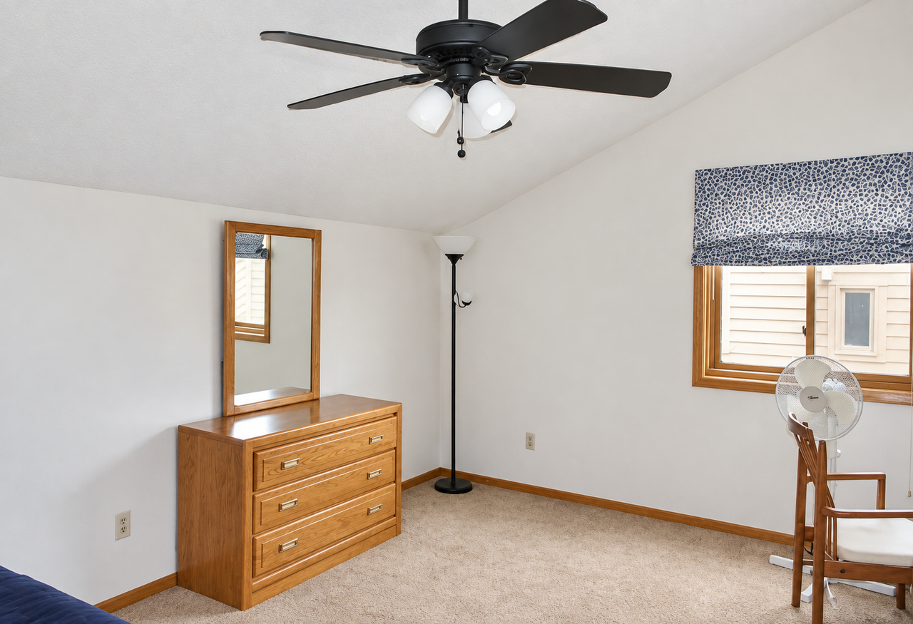 2873 Springdale Ln - Photo 4 of 23