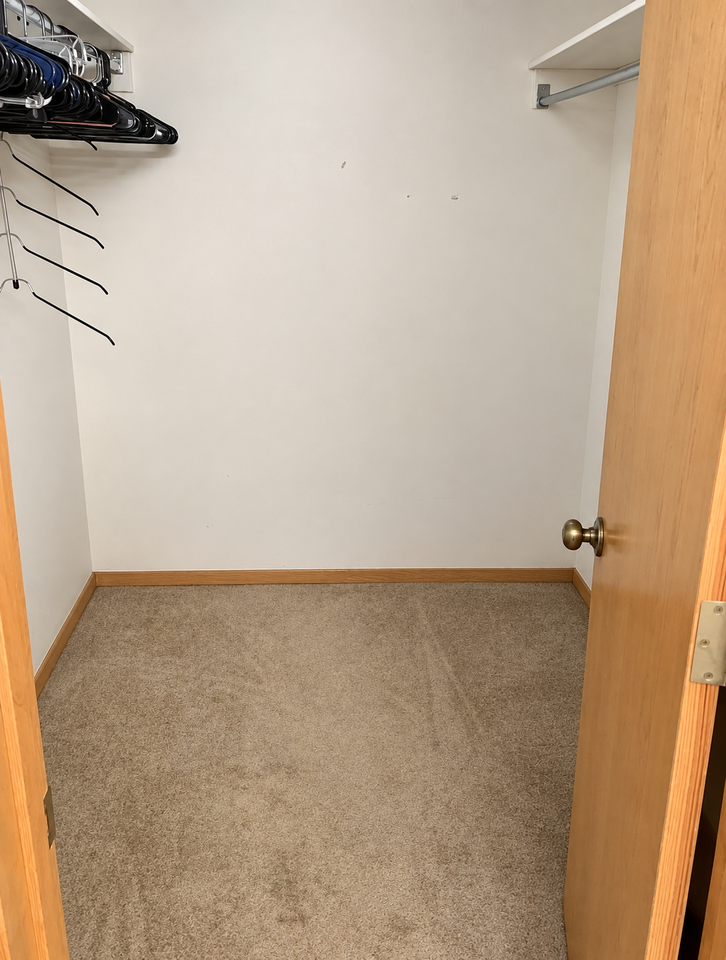 2873 Springdale Ln - Photo 7 of 23