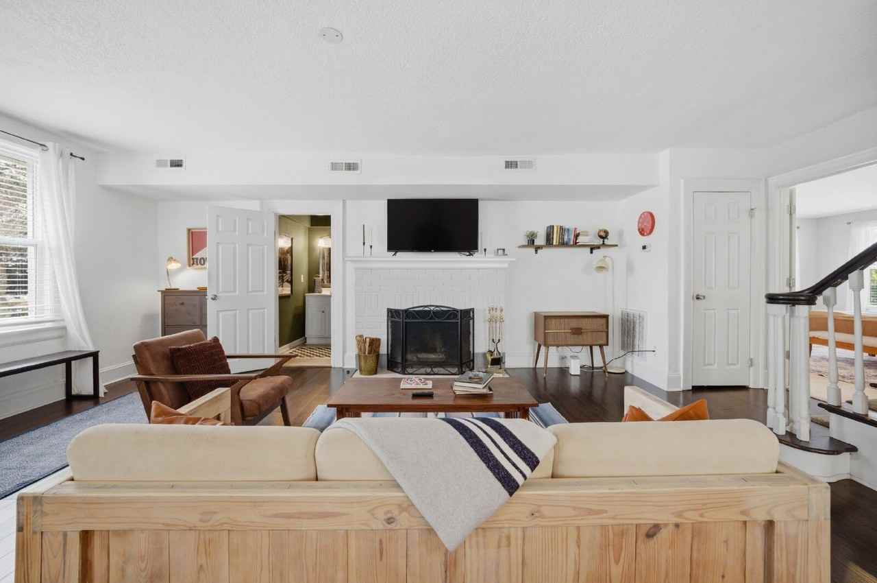3566 Westminster Ave - Photo 2 of 35