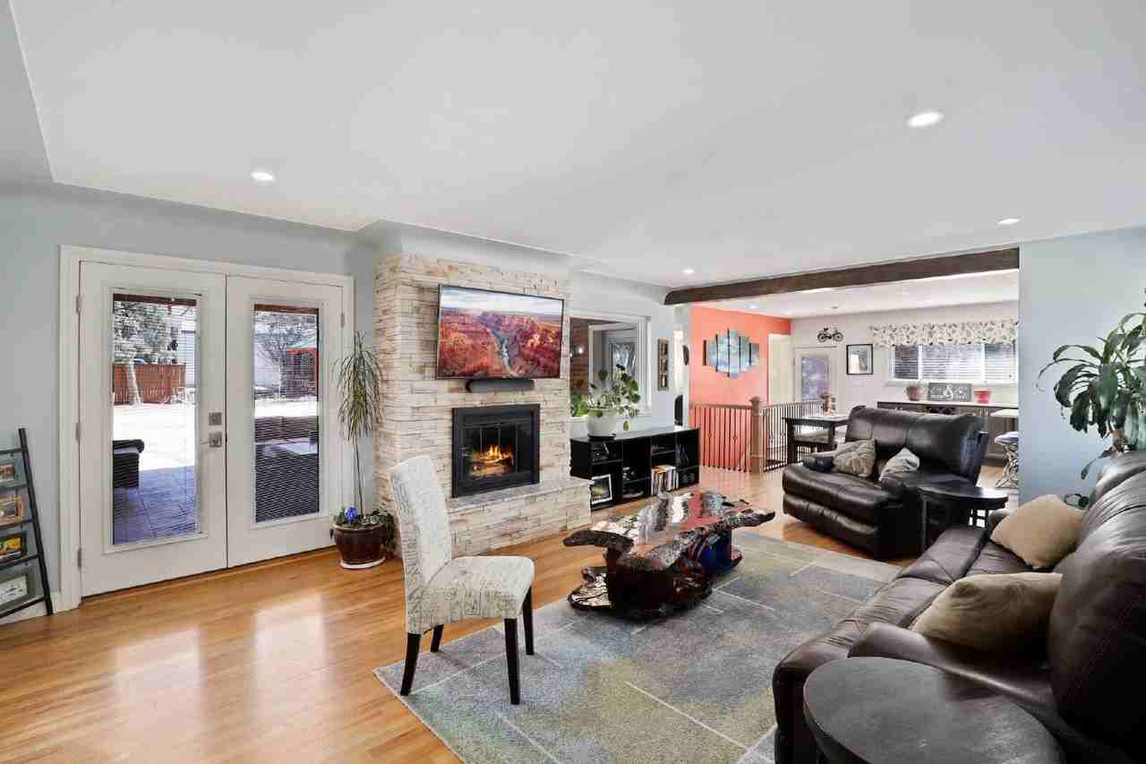 2105 S Madison St - Photo 6 of 47