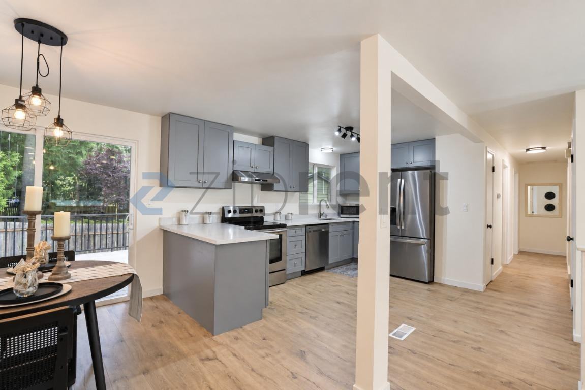 6046 Ne 204th St - Photo 6 of 27