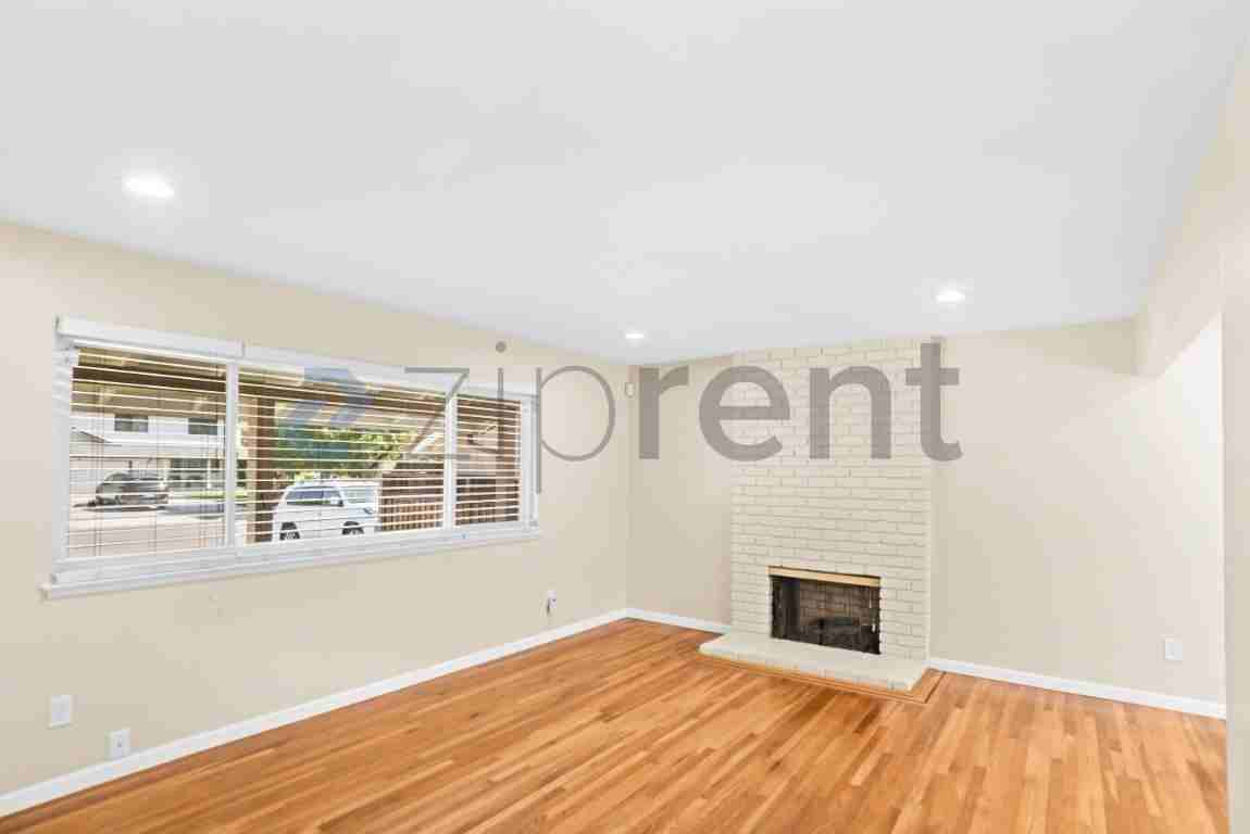5542 Ora St - Photo 7 of 35