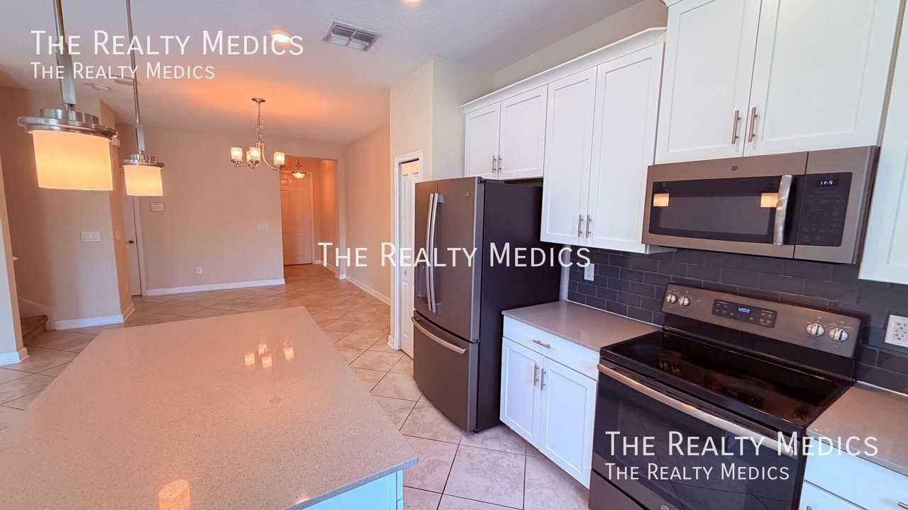 11516 Whistling Pine Way - Photo 5 of 36