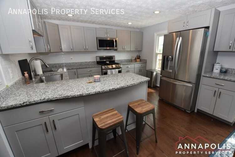 727 Dayspring Dr - Photo 2 of 39