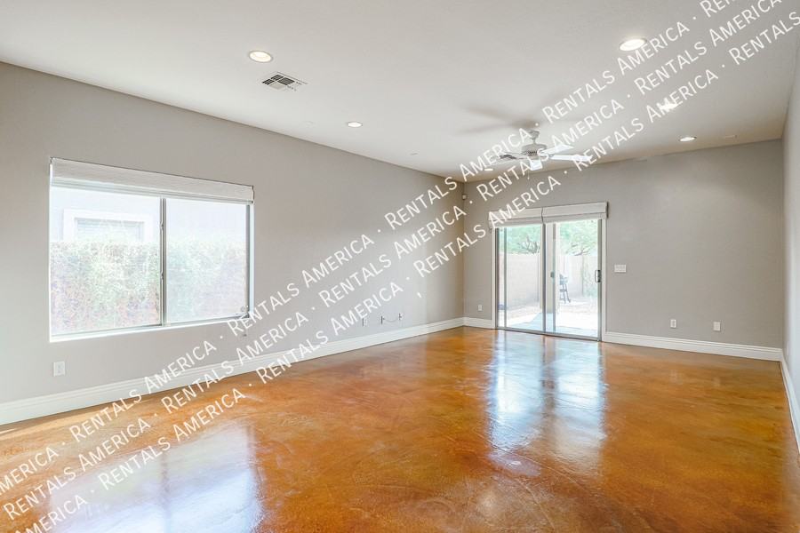 33620 N 26th Ave - Photo 7 of 30
