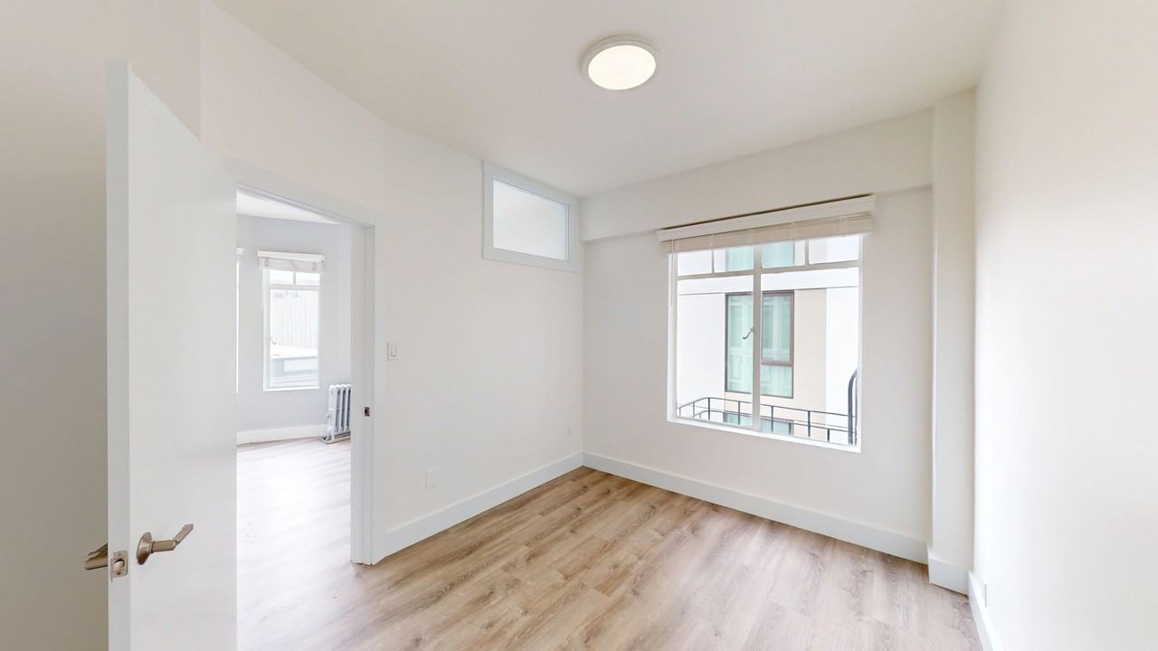 812 Eddy St #406 - Photo 6 of 11