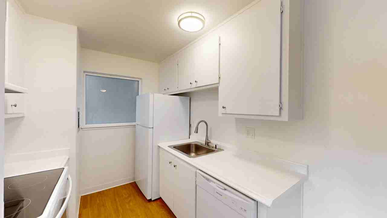 551 Alameda Del Prado #309 - Photo 4 of 10