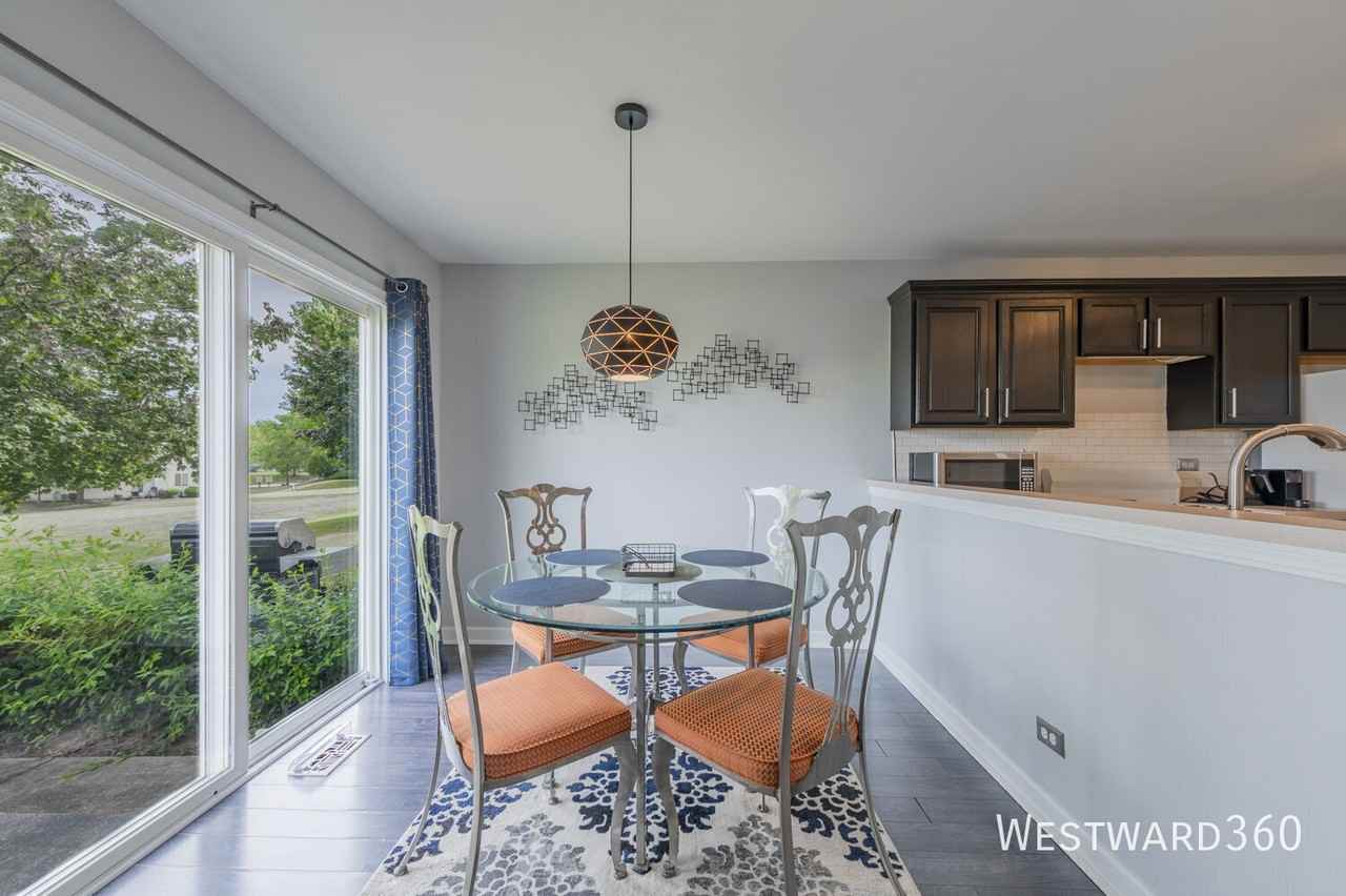 1524 Meadowsedge Ln - Photo 6 of 32