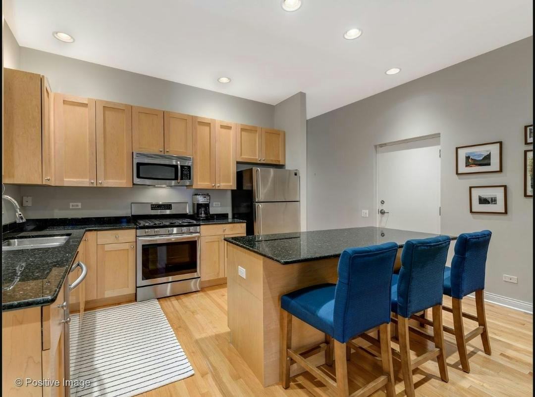 1347 West Washington Boulevard, Unit 3B - Photo 4 of 20