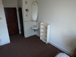 featured image of 7 Paterson Ave