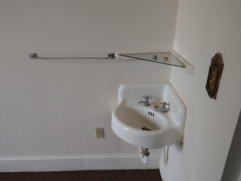 7 Paterson Ave - Photo 6 of 10