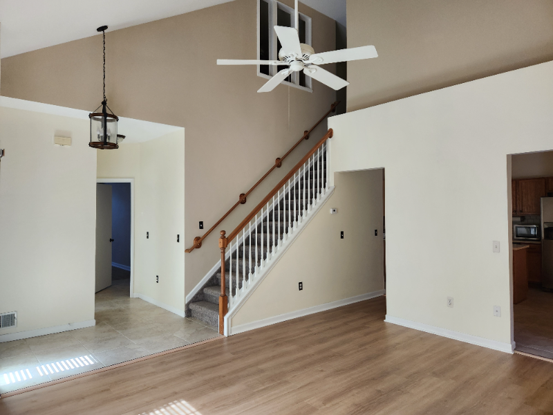 185 Morgan Dr - Photo 4 of 20