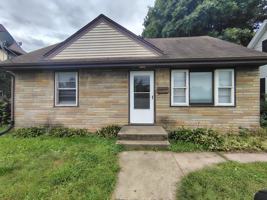 featured image of 1605 Benton St