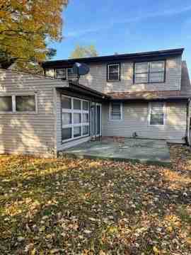 1605 Benton St - Photo 2 of 2