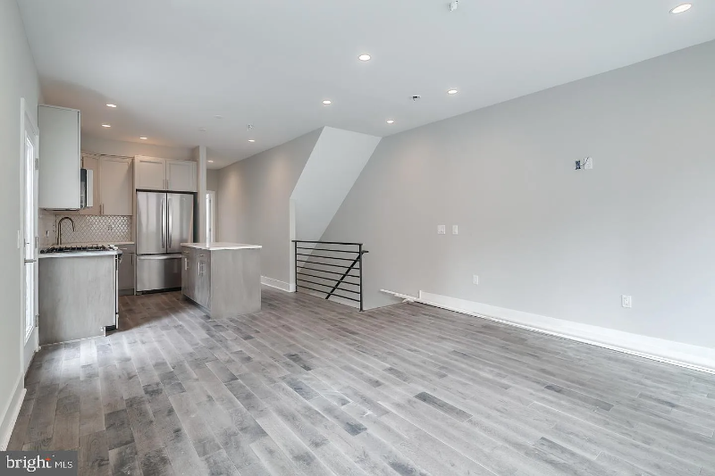 1013 S 20th St #A - Photo 5 of 18