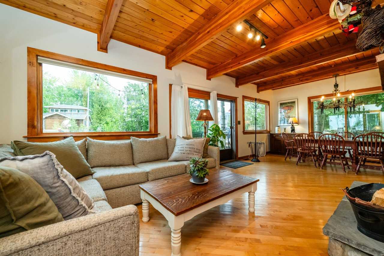 7258 Beach Dr - Photo 4 of 19