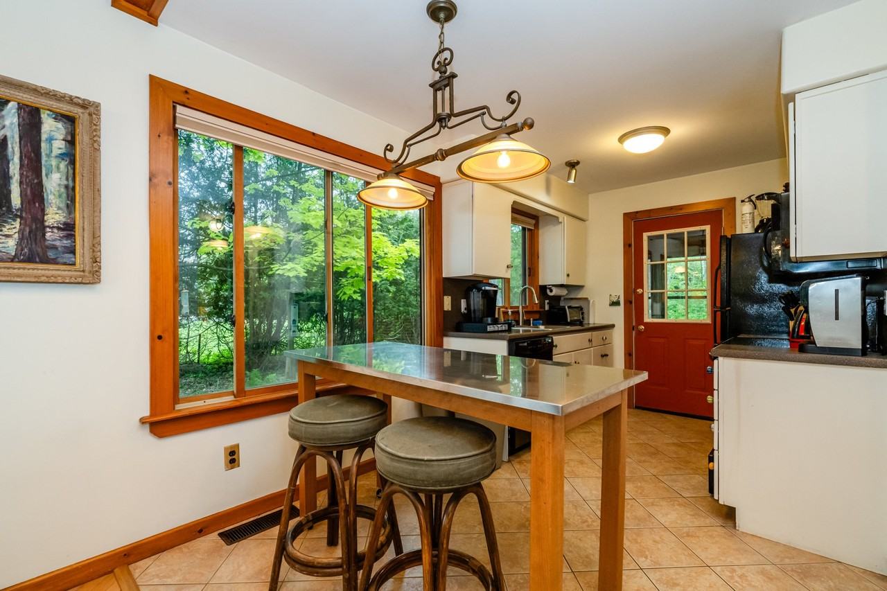 7258 Beach Dr - Photo 7 of 19
