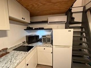 831 E Cumberland Dr - Photo 4 of 24
