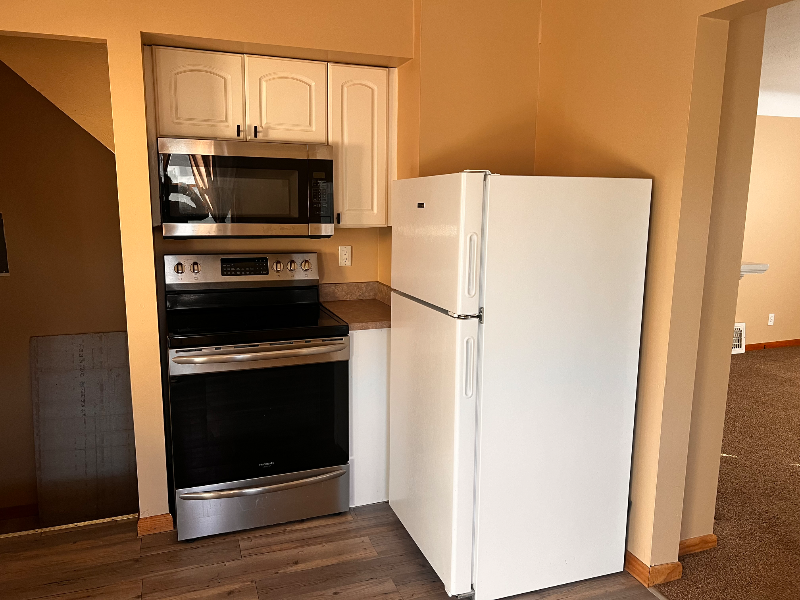 6606 Gerald Ave - Photo 4 of 10