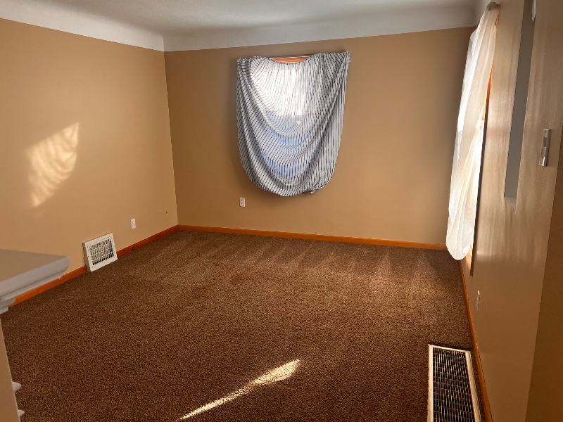 6606 Gerald Ave - Photo 6 of 10