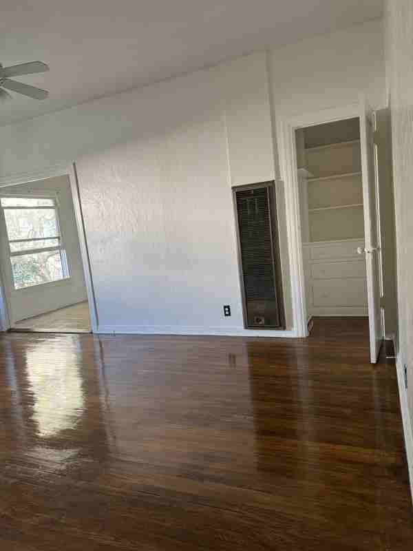 2025 Cheremoya Ave #203