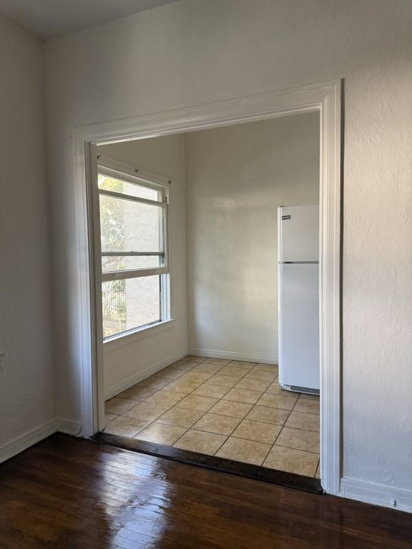 2025 Cheremoya Ave #203 - Photo 6 of 20