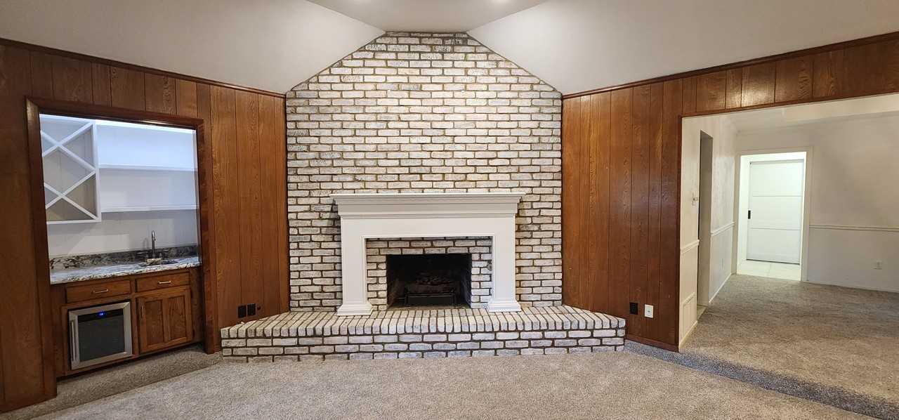 5803 Thoreau Ln - Photo 5 of 25