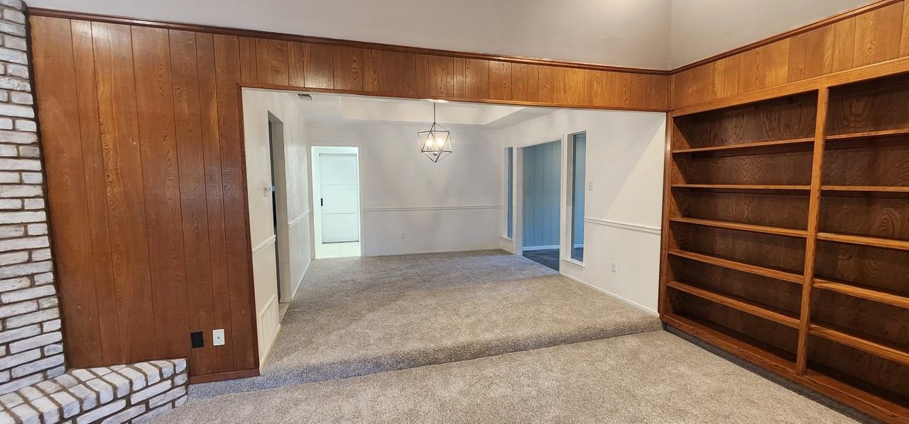 5803 Thoreau Ln - Photo 6 of 25