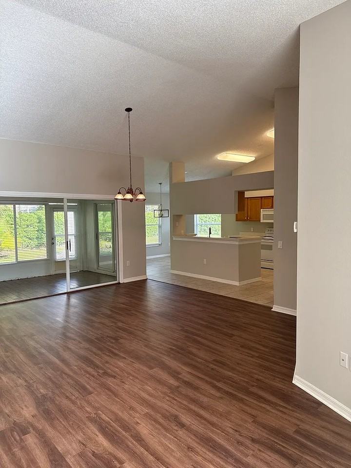 1306 Eveningside Ct - Photo 4 of 16