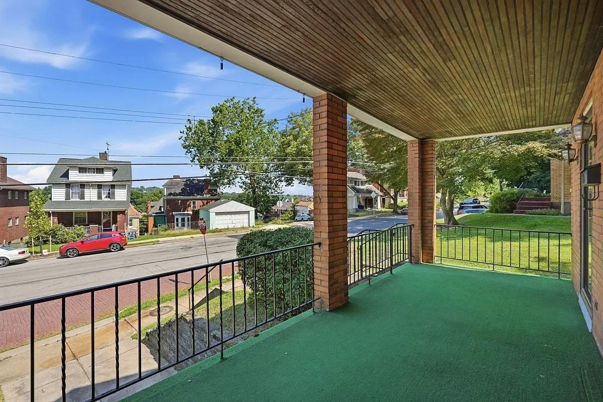 1005 Duffield St - Photo 3 of 8