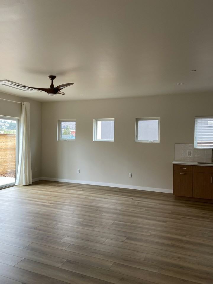 689 Stoneridge Drive, Unit ADU - Photo 4 of 20