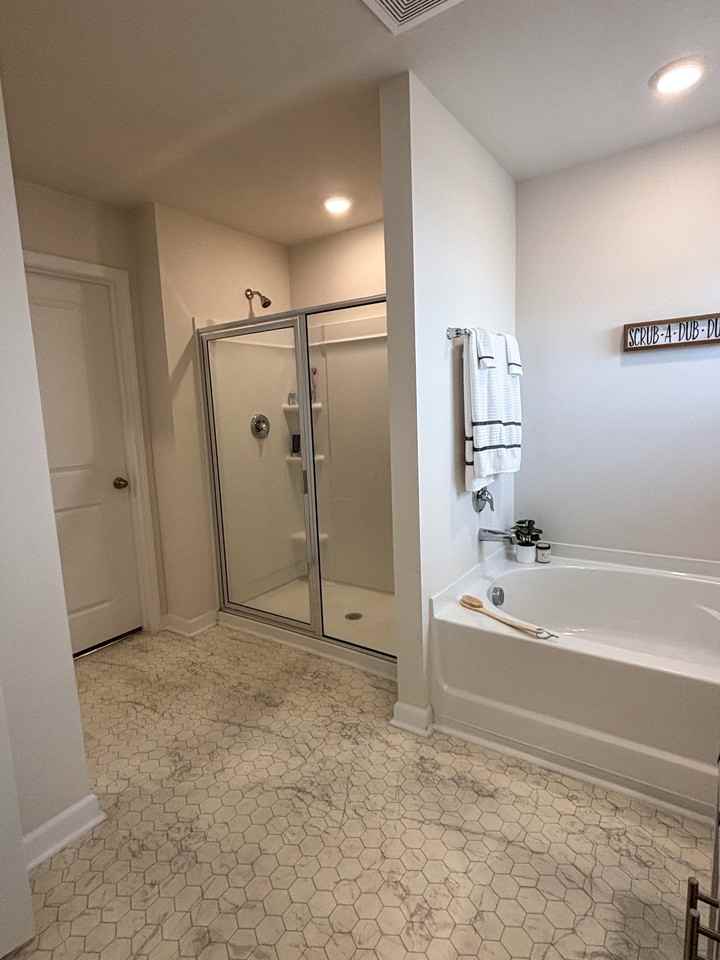 50 Horatio Ln - Photo 7 of 17