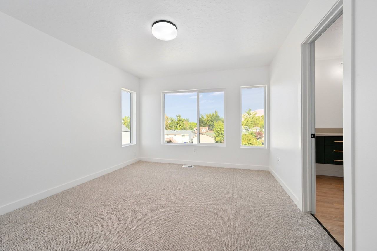 567 Westnorth #150 - Photo 7 of 8