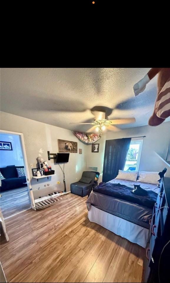 1405 Lagoon Ave - Photo 2 of 5