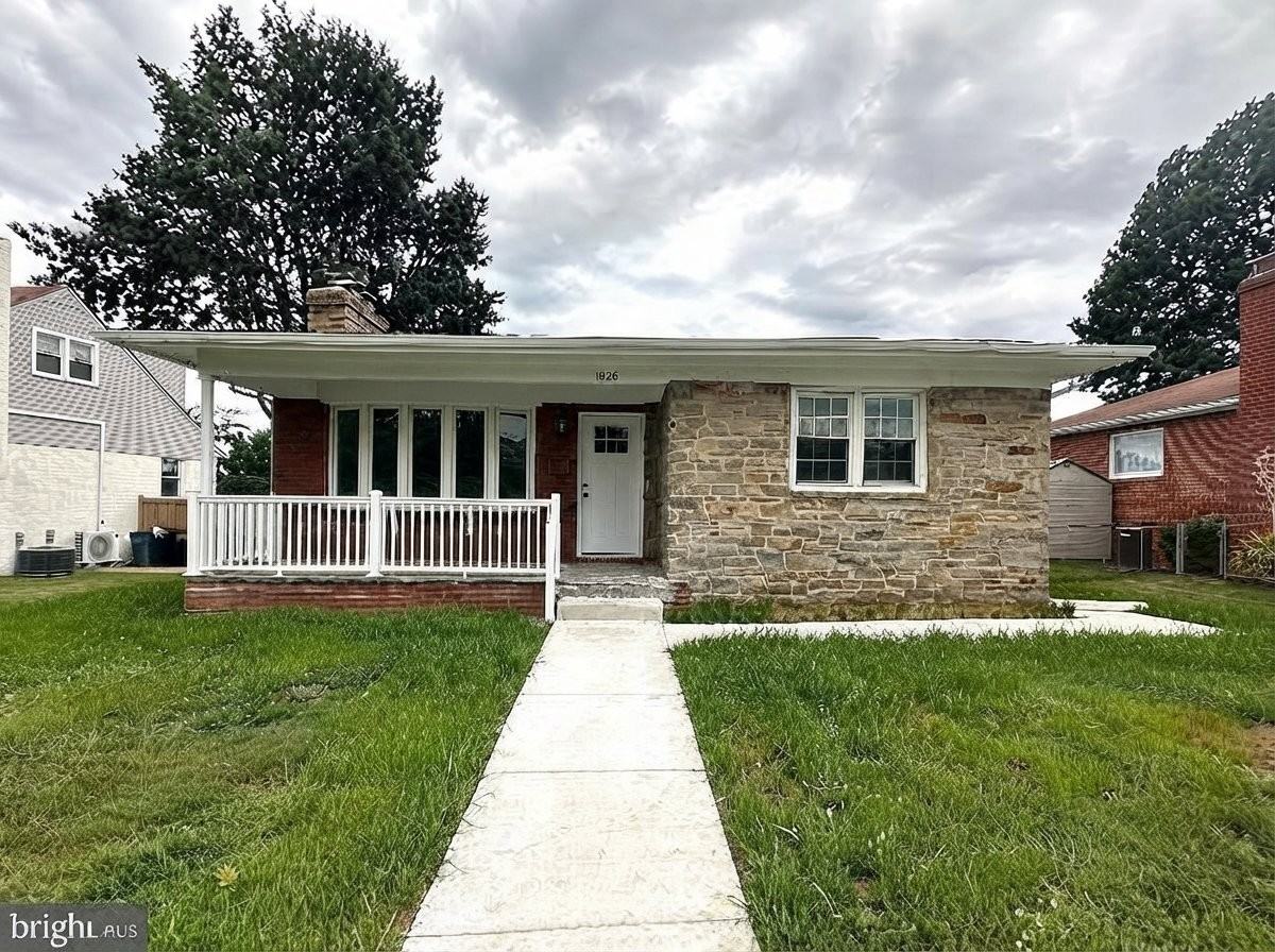 1816 Tyler Rd - Photo 2 of 18