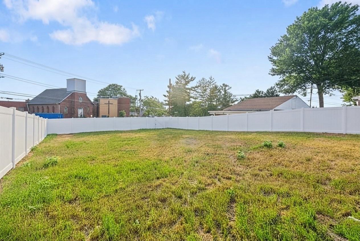 1816 Tyler Rd - Photo 3 of 18