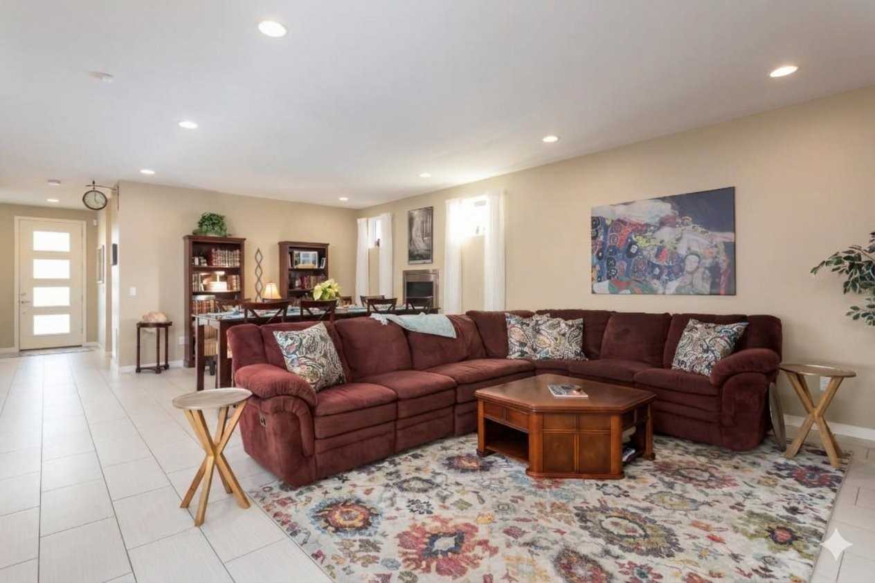 9606 Dunning Cir - Photo 3 of 20