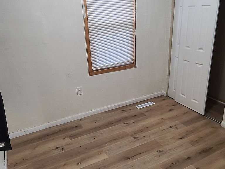 933 Woodbridge St - Photo 6 of 7