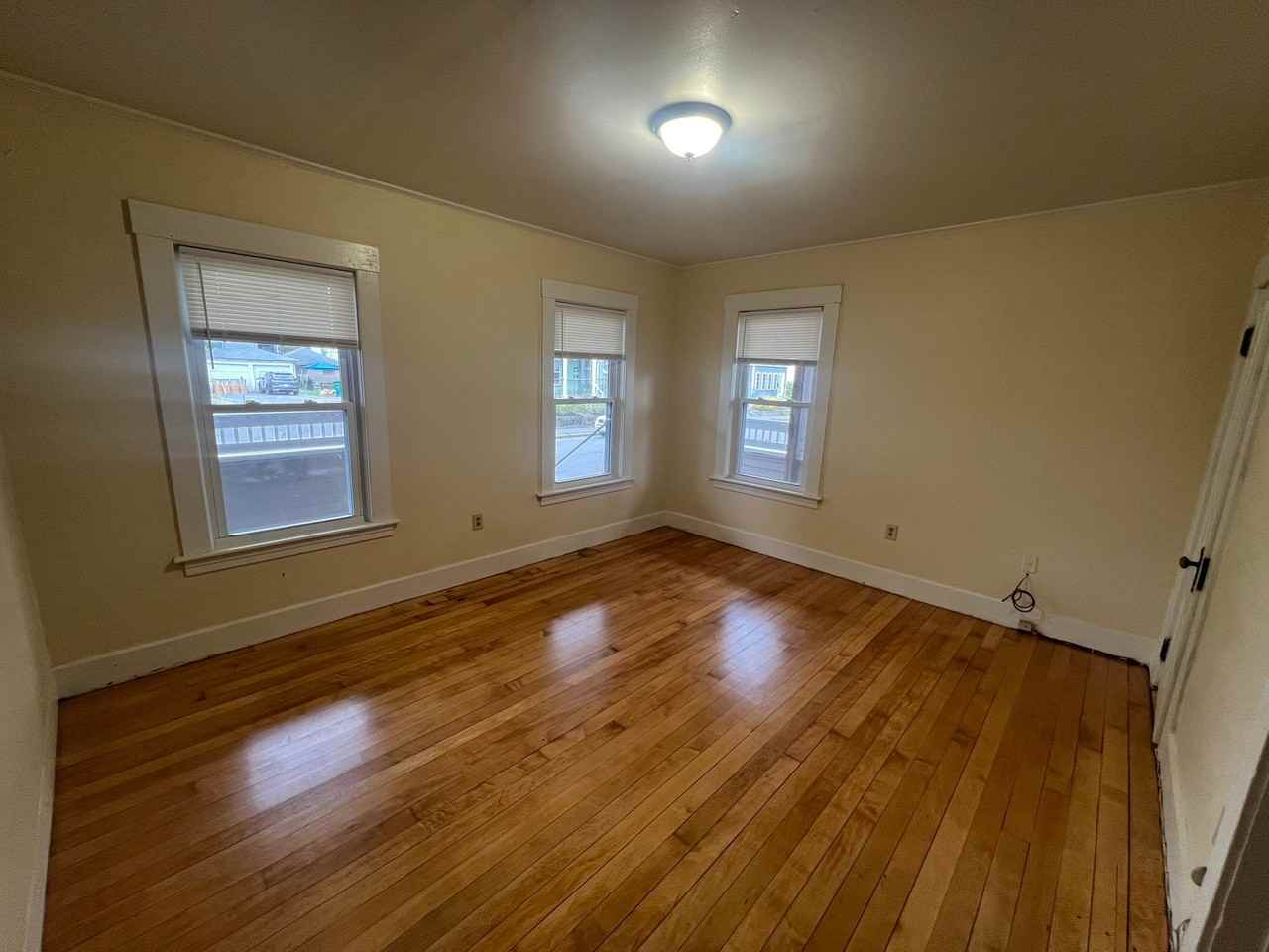 49 Cedar St #1L - Photo 3 of 16