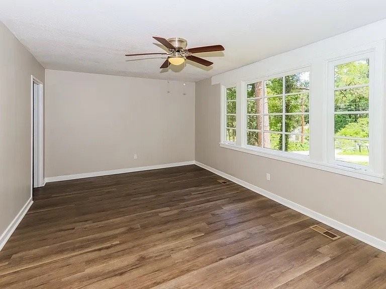 4584 Shadow Lawn Dr - Photo 4 of 10