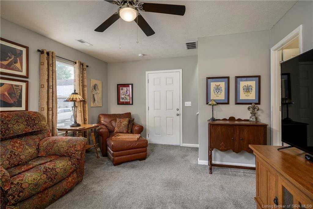 1823 Conservative St #A - Photo 4 of 14