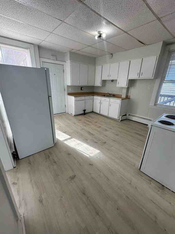 50 Knox St #8 - Photo 2 of 9