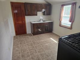 featured image of 18 Ryle Ave #2ndFL