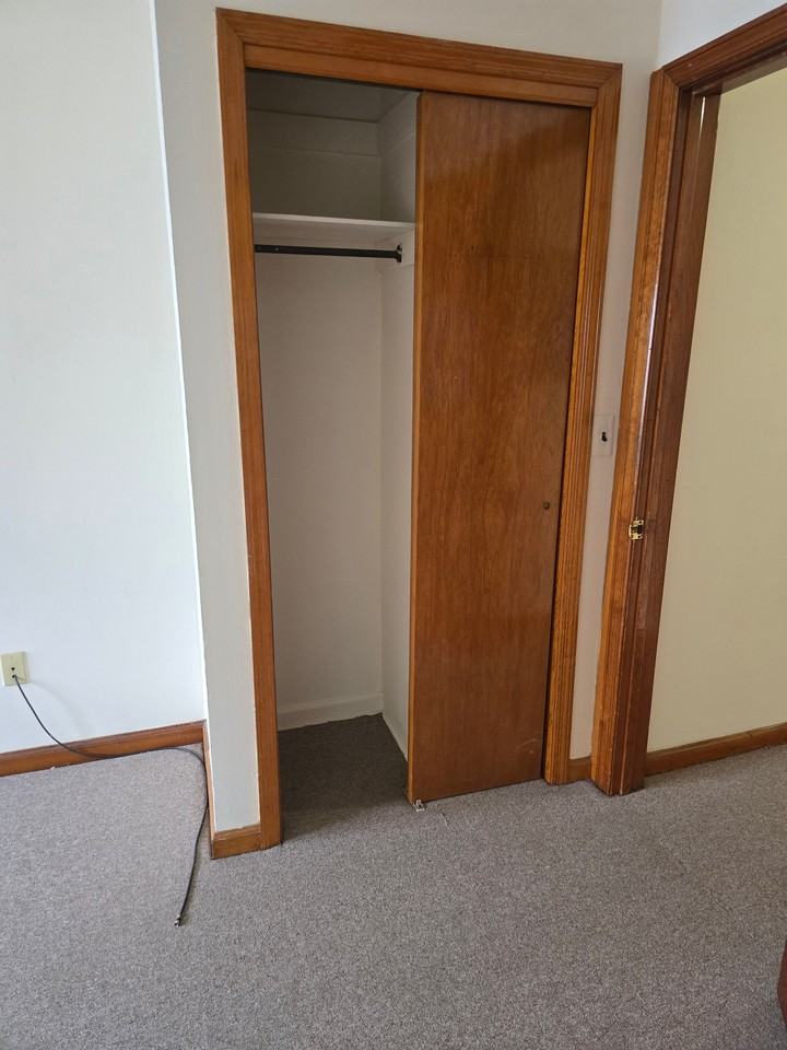 18 Ryle Ave #2ndFL - Photo 6 of 17