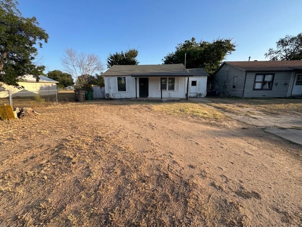 1829 Spaulding St - Photo 2 of 13