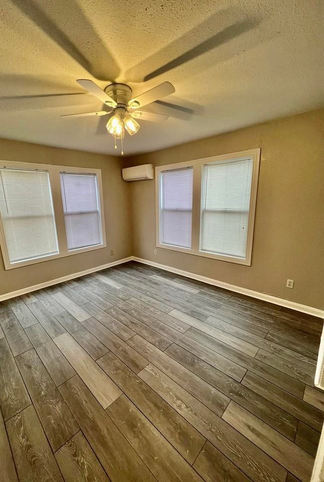 5606 Robertson St #A - Photo 2 of 17
