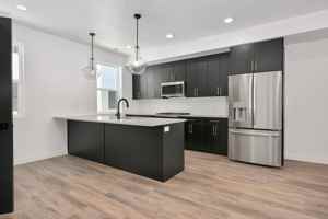 featured image of 567 Westnorth #148